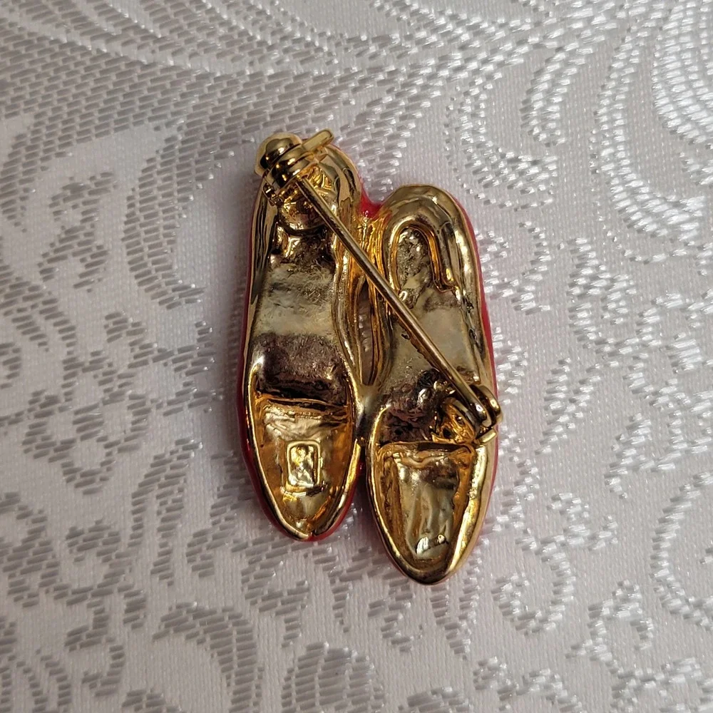 Vintage Gold‎ Ruby Red Slippers Brooch Enamel Rhinestone Bow Dorothy Kitsch Gift